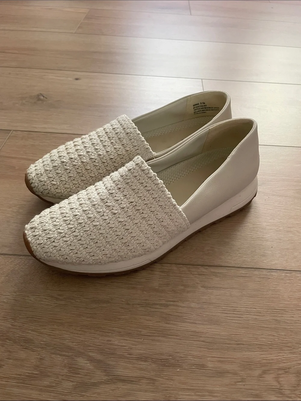 BareTraps 9.5 Women's Cream Woven Slip-On Loafers - Picture 3 of 11